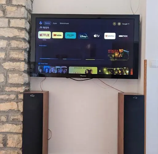 Апартаменты Two Bedrooms 50m From The Срима